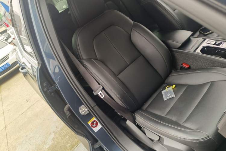 Used Volvo XC40 2021 T4 Four-Wheel Drive Smart Luxury Edition Right Front Seat