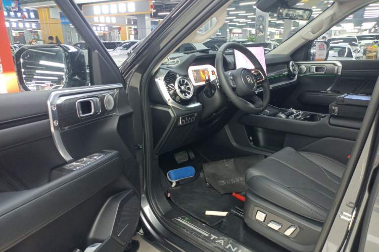 Used Tank 400 New Energy 2026 Model—Hi4-T Smart Enjoyment Version Driver Seat