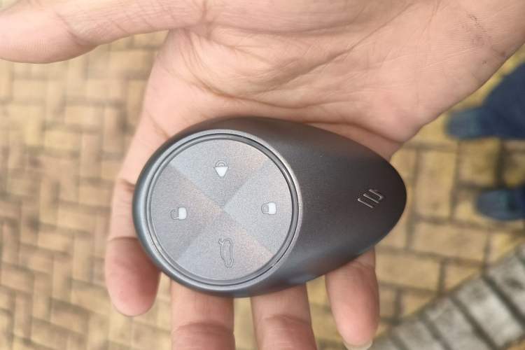 Used JMEV Ezi EV3 2023 Youth Edition 320KM Comfort Model Vehicle Key