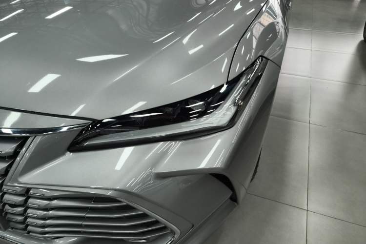 Used Toyota Avalon 2024 Dual-Motor 2.0L Luxury Edition
