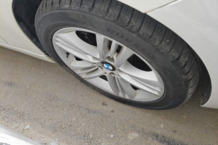 Used BMW 3 Series 2016 320Li Ambition Model
