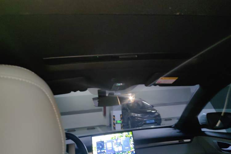 Used Roewe D6 2025 450km Deluxe Edition