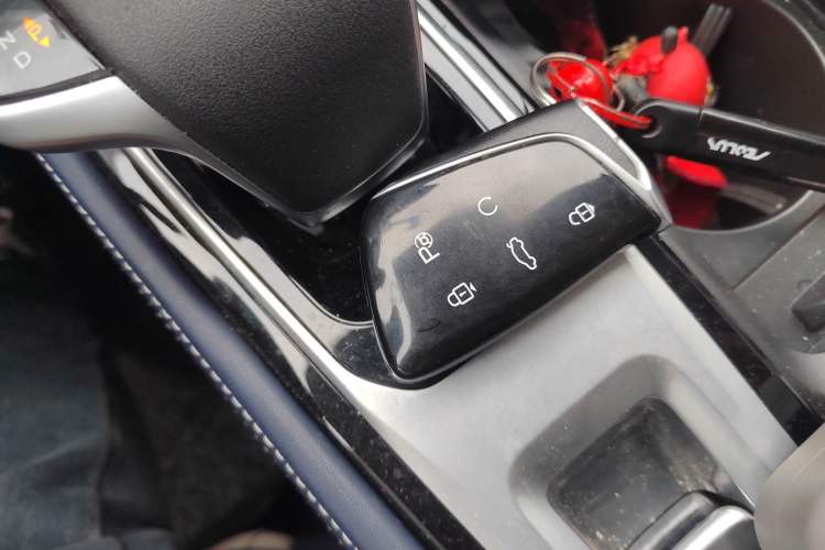 Used Dongfeng Aeolus Huge 2022 Mach Power 1.5T Dare-to-Enjoy Edition · Yue
