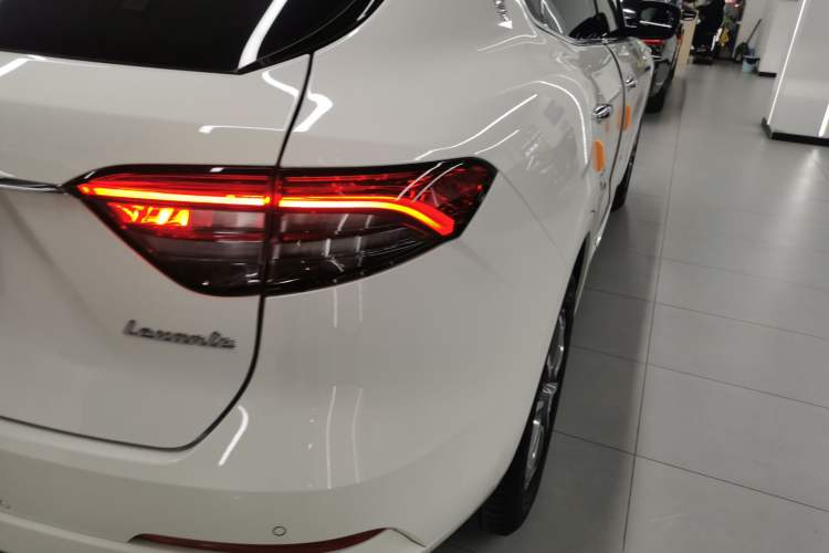 Used Maserati Levante 2022 2.0T GT Sharp Edition Right Rear Taillight