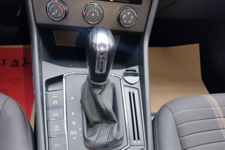 Used Volkswagen Lavida 2022 280TSI DSG Comfort Edition Gear Lever