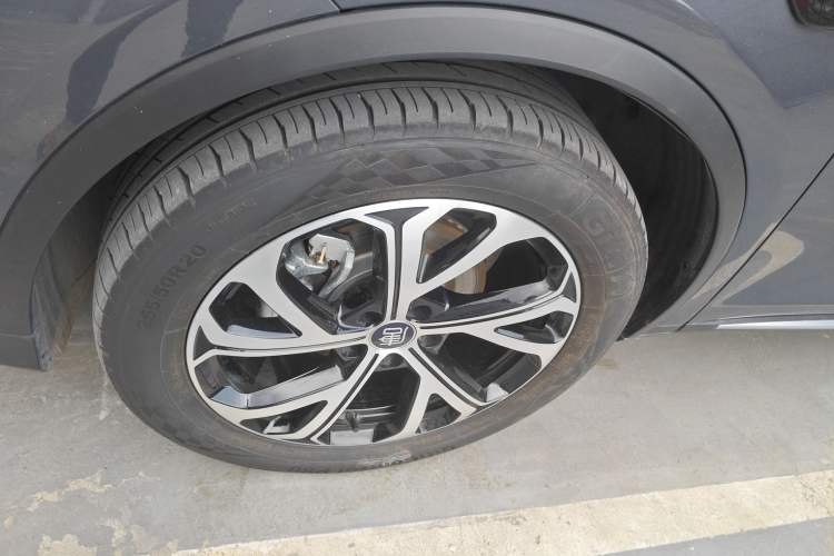 Used BYD Tang New Energy 2025 Intelligent Driving Version DM-i 115KM Flagship Edition Left Front Wheel Hub