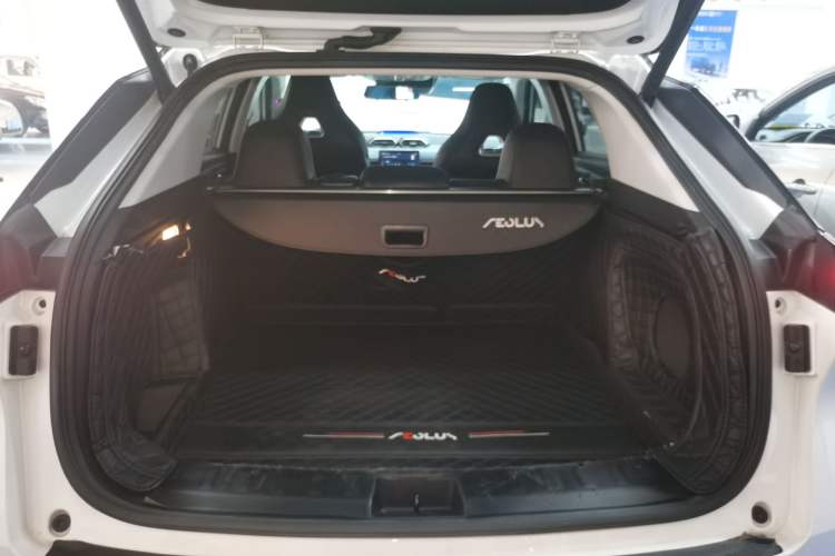 Used Dongfeng Aeolus Mage 2023 DH-i 1.5T Prestige Edition