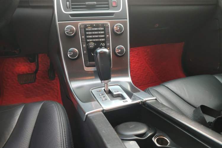Used Volvo S60 2011 2.0T Comfort Edition
