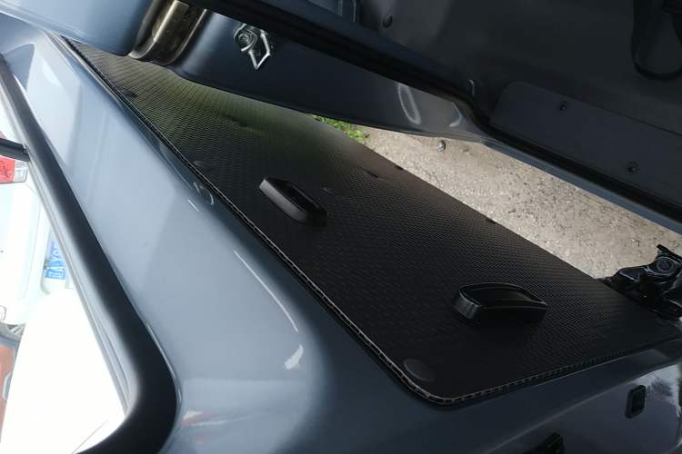 Used Wuling Yangguang 2024 300KM Comfort Version Passenger Van 75kW
