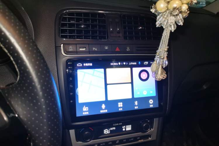 Used Volkswagen Polo 2018 1.5L Cross Polo Automatic
