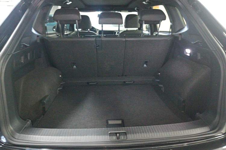 Used Volkswagen Tayron 2022 380TSI Four-Wheel Drive R-Line Connected Version Trunk