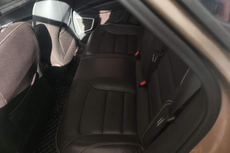 Used Geely Auto Emgrand GS 2018 Elegant Edition 1.8L Manual LingShang Model
