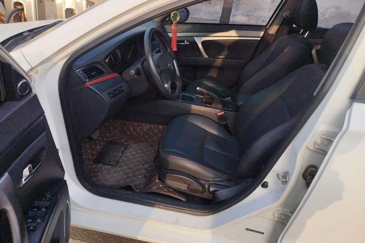 Used Haima M6 2015 1.5T CVT Sporty Smart Model
