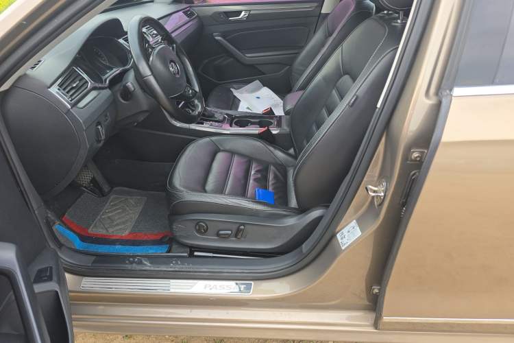 Used Volkswagen Passat 2017 330TSI DSG Luxury Edition Left Front Seat