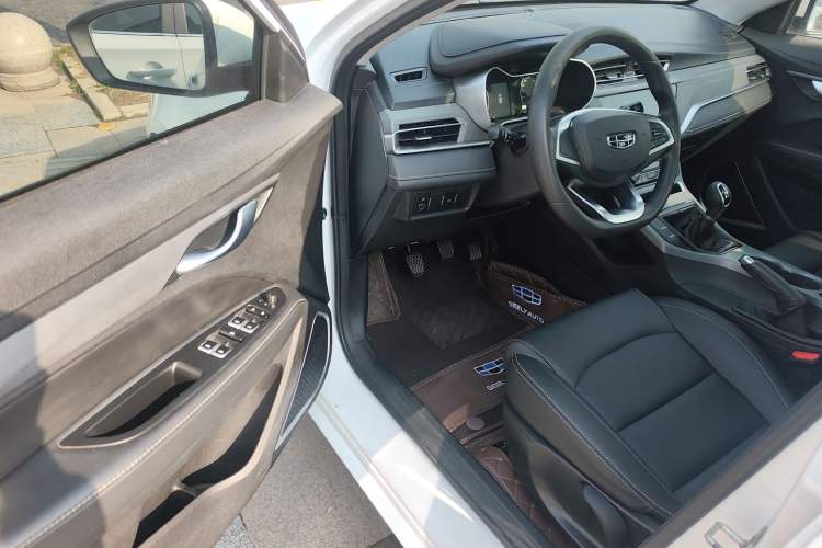 Used Geely Auto Emgrand 2021 UP 1.5L Manual Luxury Model