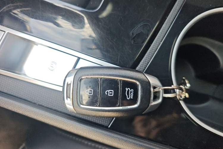 Used Hyundai Elantra 2021 1.5L CVT GLX Elite Edition