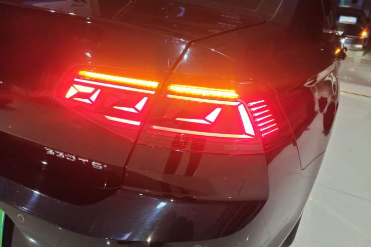 Used Volkswagen Magotan 2020 330TSI DSG Luxury Edition