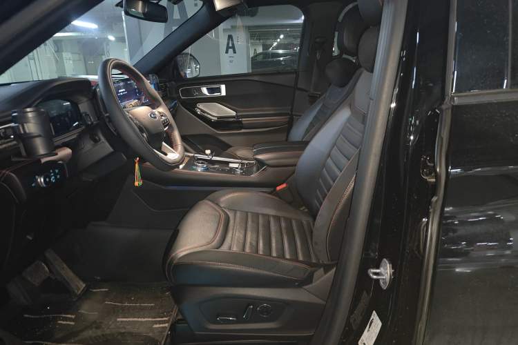 Used Ford Explorer 2023 EcoBoost 285 4x4 ST-LINE 6-Seater