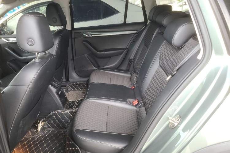 Used Skoda Octavia 2019 TSI230 DSG Luxury Edition Station Wagon China V Standard