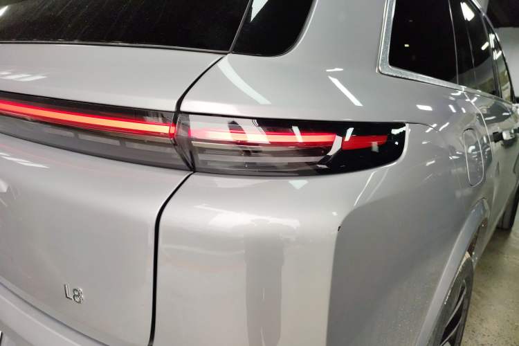 Used Li Auto L8 2023 Pro Model
