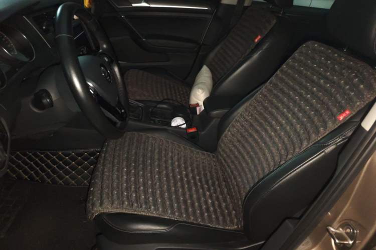 Used Volkswagen Golf 2016 230TSI Automatic Luxury Version Left Front Seat