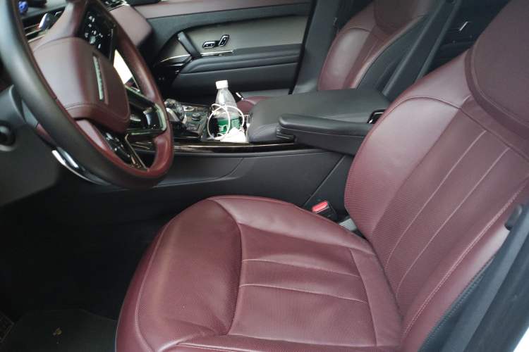 Used Land Rover Range Sport 2023 400PS Dynamic SE Left Front Seat