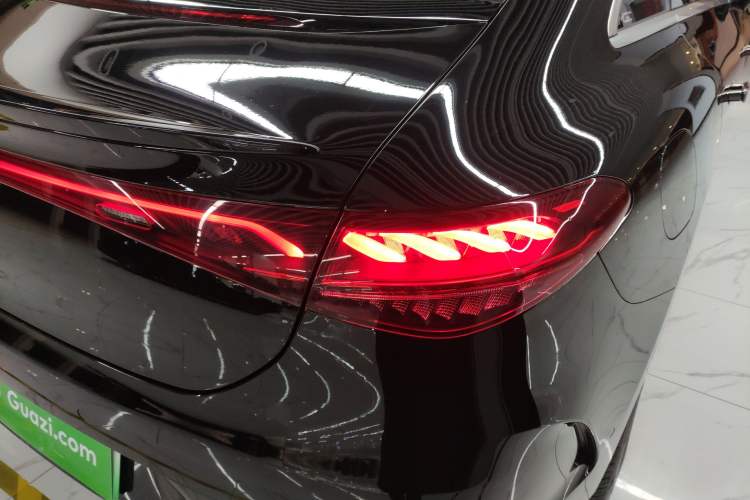 Used Mercedes-Benz EQE 2022 350 Luxury Edition Exterior 6