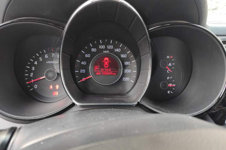 Used Kia K2 2011 Sedan 1.6L Automatic Transmission Premium
