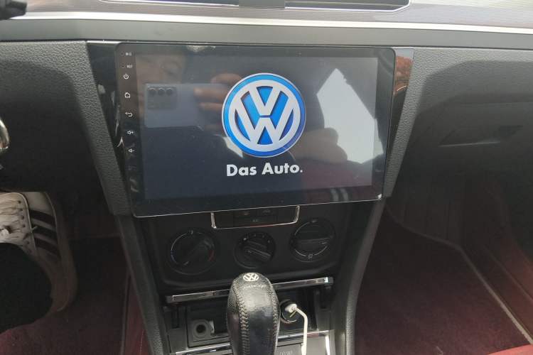 Used Volkswagen Bora 2018 1.5L Automatic Fashion Model Audio And AC Panel