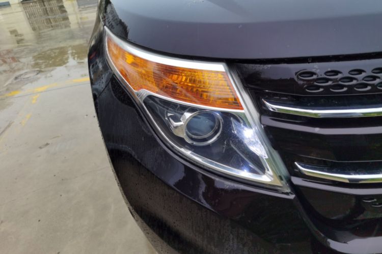 Used Ford Explorer 2013 3.5L Deluxe Model
