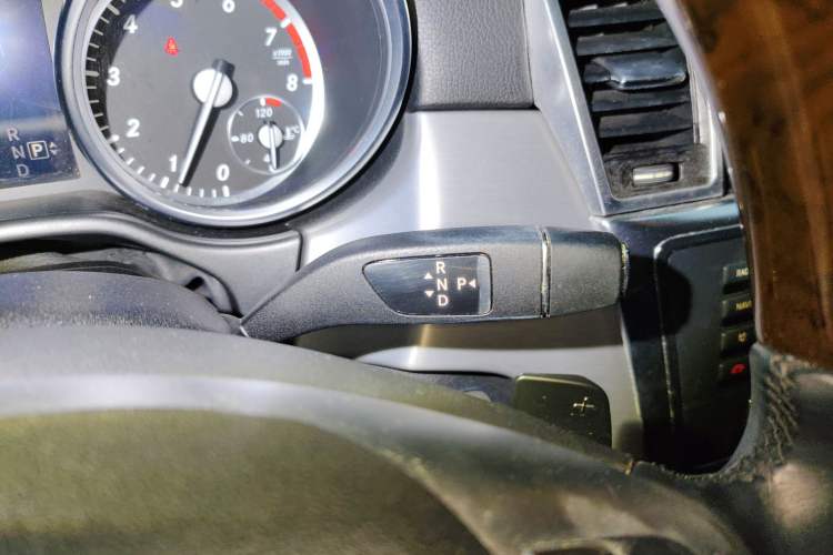 Used Mercedes-Benz M-Class 2012 ML 300