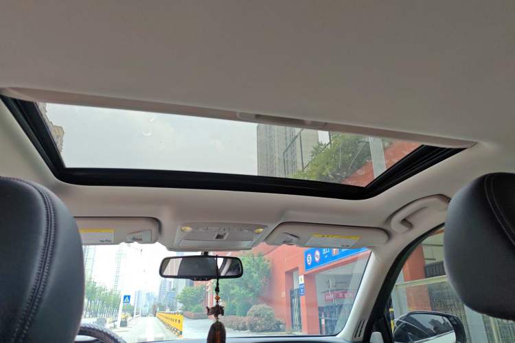 Used Infiniti Q50L 2018 2.0T Elite Sport Version China VI Standard Headliner