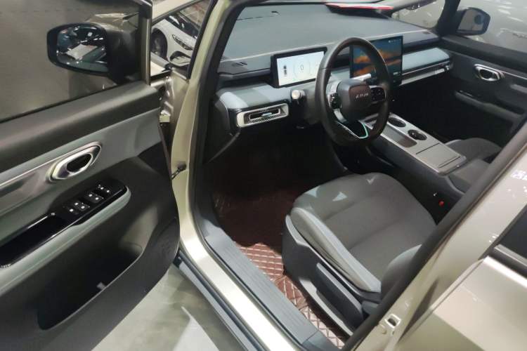 Used AION Y 2025 Plus 510 Enjoy Edition
