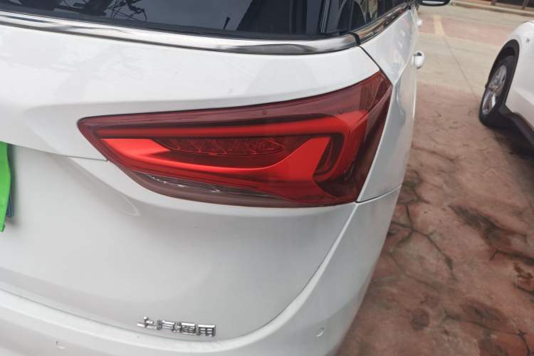 Used Buick GL6 2019 18T 6-Seater Elite Version China V Standard Right Rear Taillight