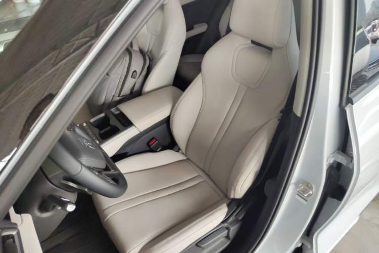 Used BYD Yuan UP 2025 Intelligent Driving Version 401 KM Dynamic Edition