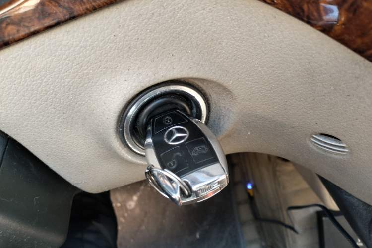 Used Mercedes-Benz Viano 2013 3.5L Haoci version

