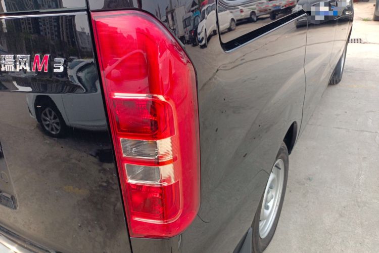 Used JAC Refine M3 2025 1.8L Manual Classic Edition 5 Seats
