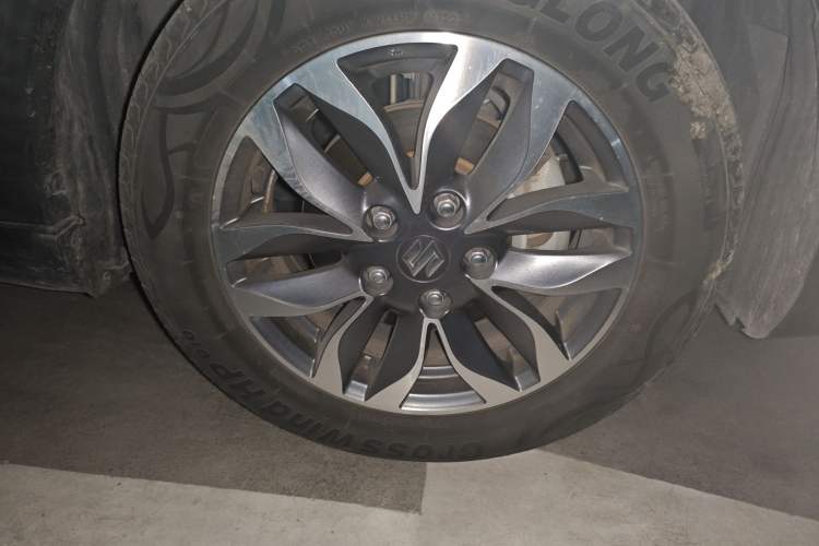 Used Suzuki Vitara S-Cross 2017 1.6L Manual Two-Wheel Drive Urban Fashion Model