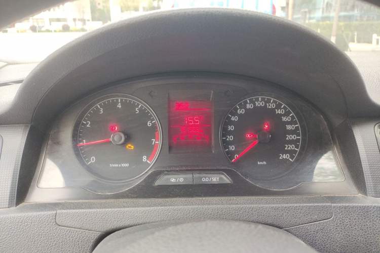 Used Volkswagen Santana 2013 1.6L Manual Fashion Edition
