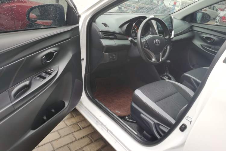 Used Toyota YARiS L Zhi Xuan 2022 1.5L CVT Leading PLUS Edition