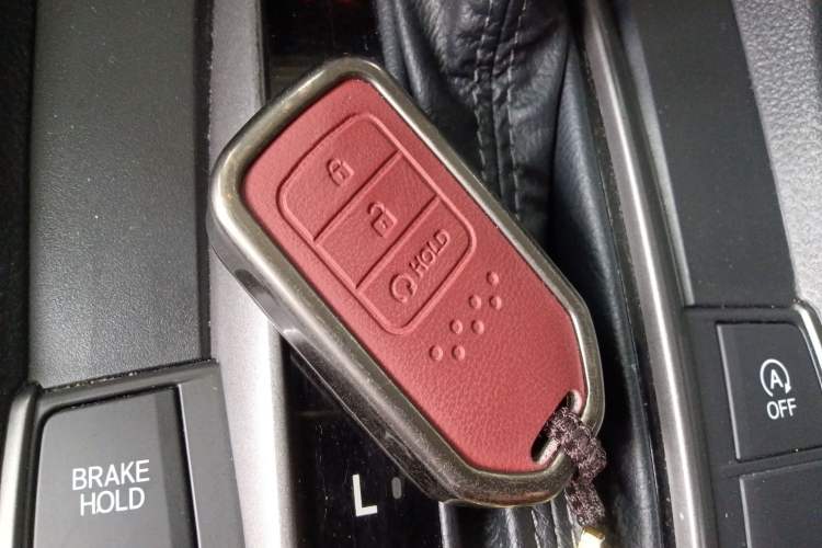 Used Honda Civic 2021 HATCHBACK 220TURBO CVT New Trendsetter Vehicle Key