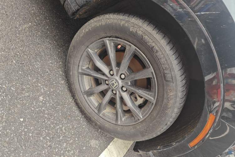 Used Honda CR-V 2023 2.0L eHEV Two-Wheel Drive Smart Brilliance Edition Right Front Wheel Hub