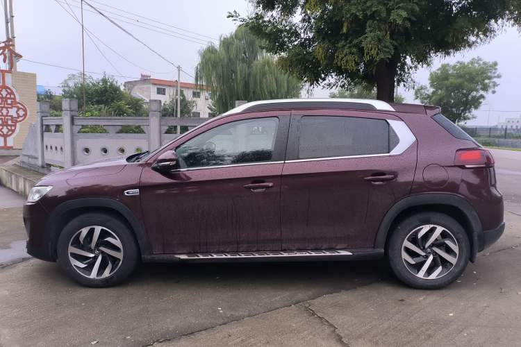 Used Citroen C3-XR 2015 1.6THP Automatic Pioneer Model
