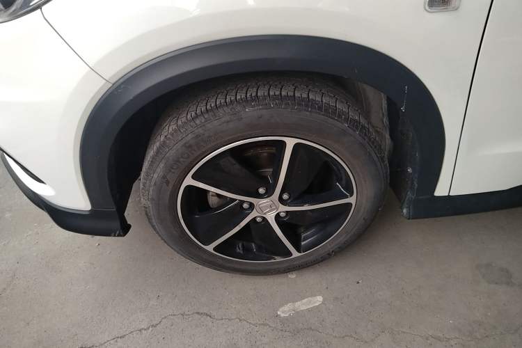 Used Honda Vezel 2020 1.5L CVT Pioneer Edition Left Front Wheel Hub