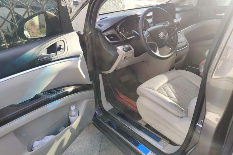 Used Buick GL8 2020 Land Cruiser Executive Class 652T Comfort Model