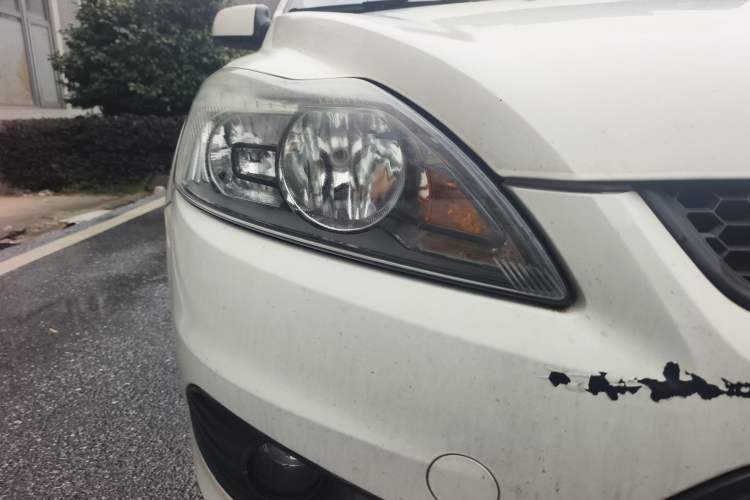 Used Ford Focus 2013 Hatchback Classic 1.8L Manual Base Model