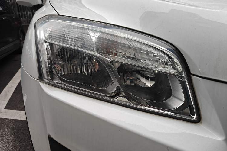 Used Chevrolet Trax 2016 1.4T Manual Two-Wheel Drive Comfort Version with Sunroof