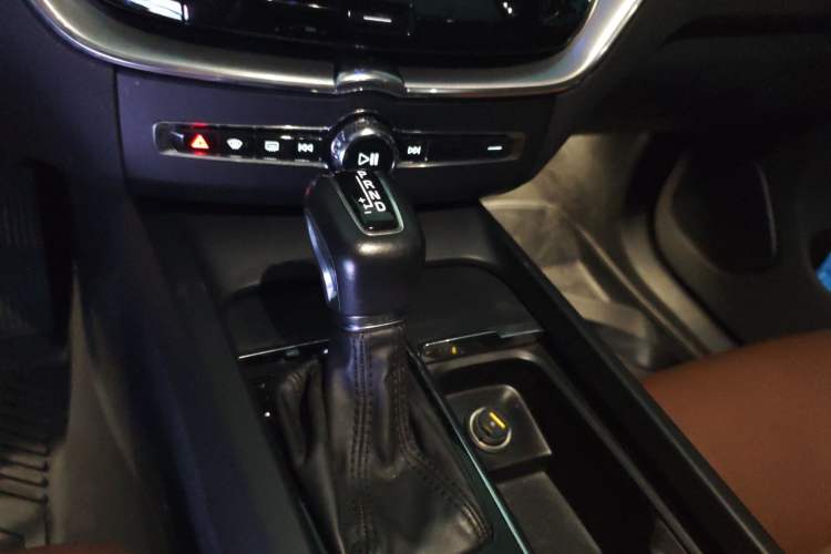 Used Volvo XC60 2020 T5 4x4 Zhiyi Luxury Edition
