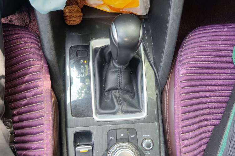 Used Mazda CX-5 2015 2.0L Automatic Two-Wheel Drive Urban Version
