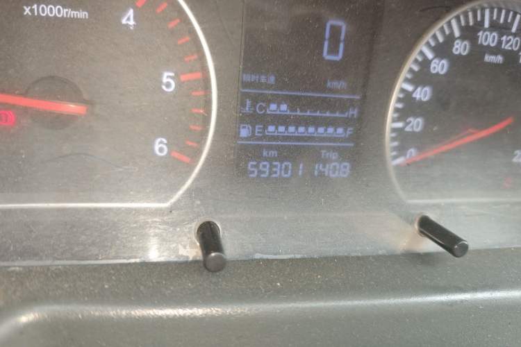 Used Foton Tunland 2015 2.8T E5 Diesel 2WD Comfort Edition BJ493ZLQ4 Odometer Close Up